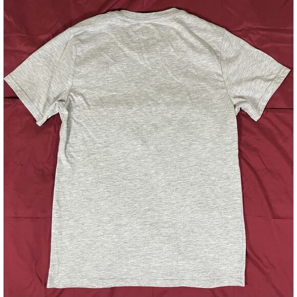 Snoopy Peanuts Aeropostale Sm T-Shirt Snowboarding Woodstock Winter Snowflake - Picture 3 of 8